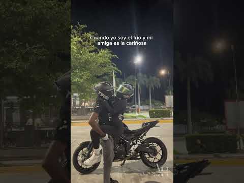 Abrazo cariñoso #motos #elmundoenmoto #peppakilll #smartphone #mundobiker #bikers #cosasdebikers