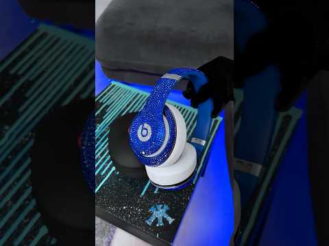 🎵The Best ​⁠@beatsbydre Ever ✨ #beatsbydre #crystals #bedazzled #brillantes #rhinestones