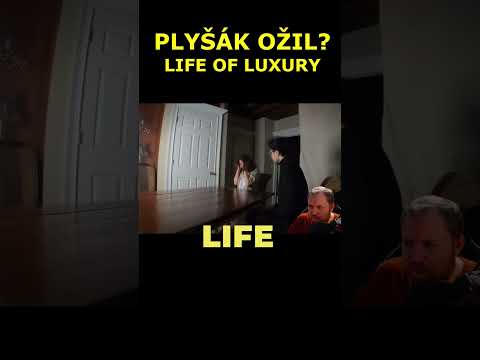 Její plyšák ji chce sežrat?! #lifeofluxury #horrorshorts #horrorstories #horrorstoryjoke