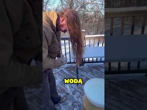 On dosłownie zamroził swoje włosy... 😲