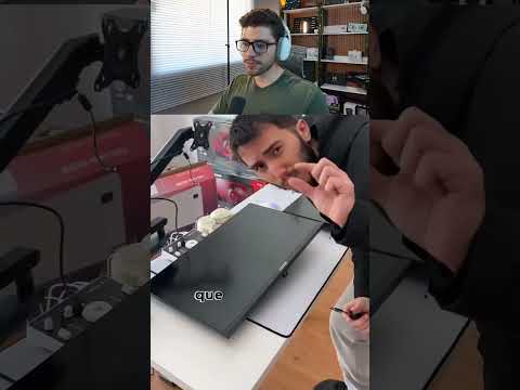 Ele tentou pintar os monitores e deu ruim kkk