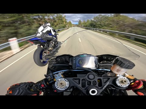 Yamaha R7 Vs Yamaha R6 Vs Aprilia Tuono V4 Street Ride