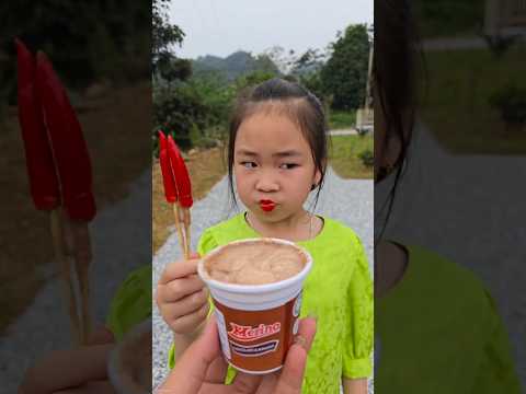 फिर से लड़की ने मिर्ची खाई🌶️🤯-mini wood toy-woodworking art skill/wood/hand crafts/ #shorts