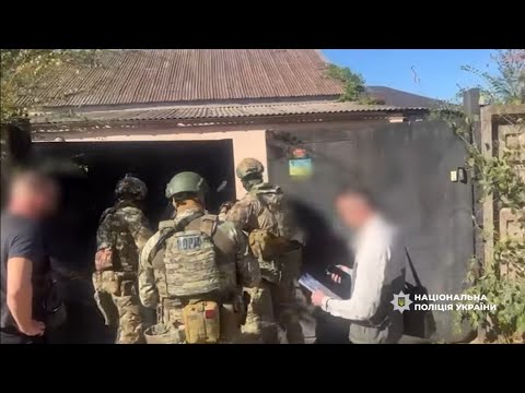 Тернопільські поліцейські ліквідували підпільний тютюновий цех та вилучили сировини на 20 млн грн