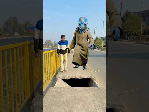 Savaz Ne Jadu Ko bhot Dheka Diya 😩#funny #shortsfeed #comedyfilms #cutebaby #viralvideo