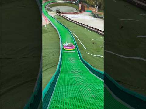 Zou jij van deze mega glijbaan durven? 😅