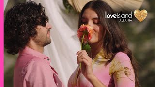 Aisha dhe Everaldo në një takim romantik jashtë vilës së dashurisë | Love Island Albania Series 1