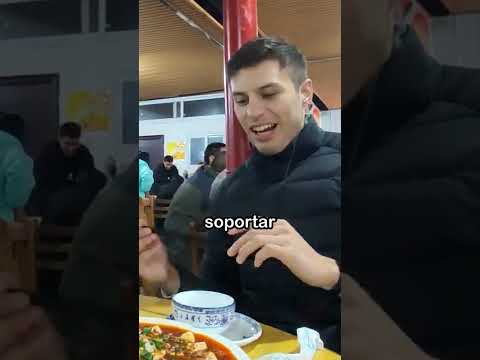 Me Retaron a Comer Esto en China #shorts #BeyondBoundariesBond