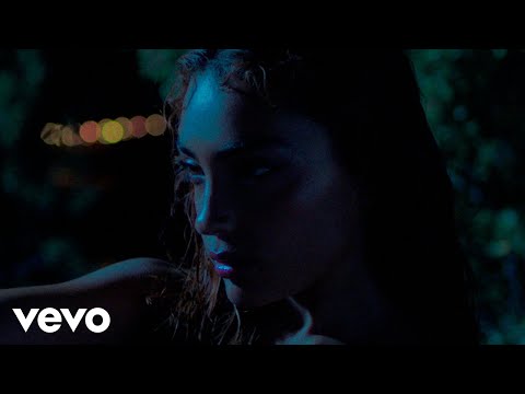 VIOLETA - LIBERTÁ (Video Oficial)