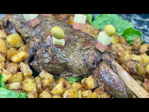 GIGOT D'AGNEAU CUIT À L’ÉTOUFÉE ULTRA TENDRE 🍖 Avec ses pommes de terre sautées 🥔