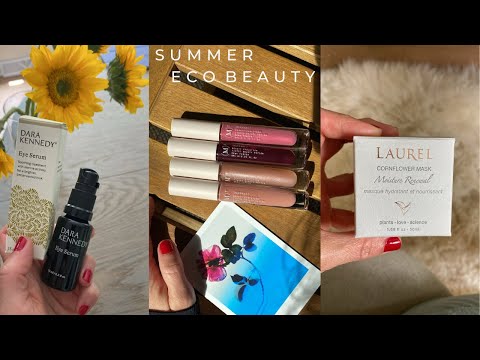 Summer Beauty Buys & PR Unboxings | (M)anasi 7, Laurel Skincare, Boxwalla, red flower, Ayla
