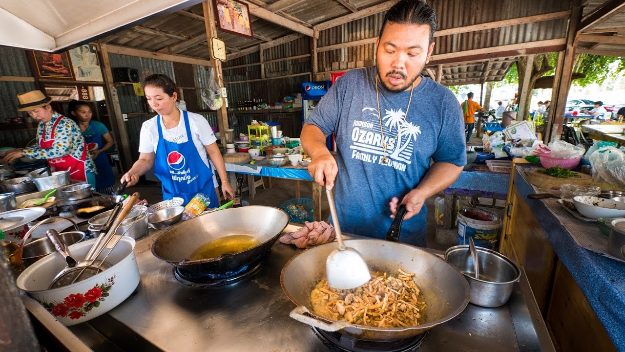 Amazing Thai Food - Best JUNGLE FOOD in Chonburi, Thailand