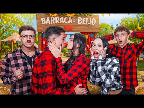 FIZ UMA FESTA JUNINA E ROLOU BARRACA DO BEIJO!