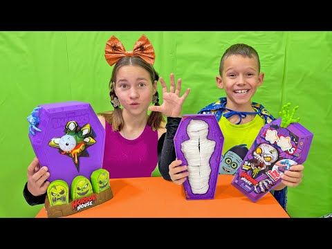 Sofia and Max Unboxing monsters on Halloween