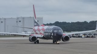Planespotting at Nashville Int'l Airport