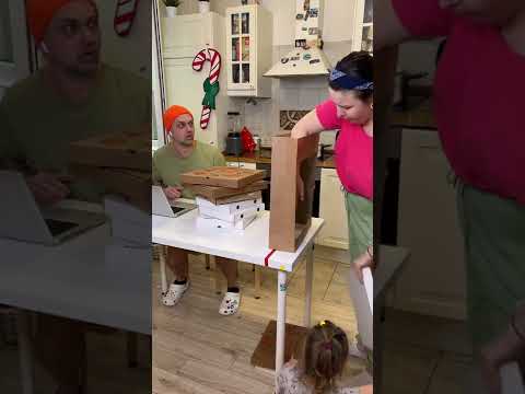 Pizza delivery | magic trick 🍕🧙