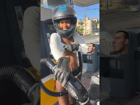 #motorcyclegirl #motolady #smartphone #gopro #femalerider #motovlog #femalemotorcyclerider #helmet