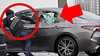 Ladrones de autos vs La bomba de glitter definitiva