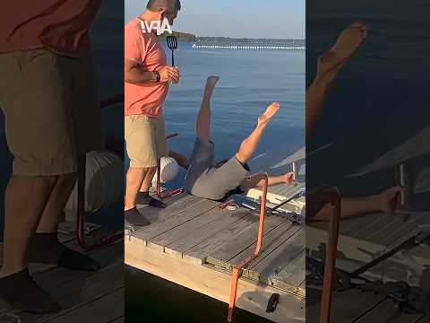 مستحيل تنظر بدون ضحك 🤣🔥 فشل بطولات القفز في المسبح