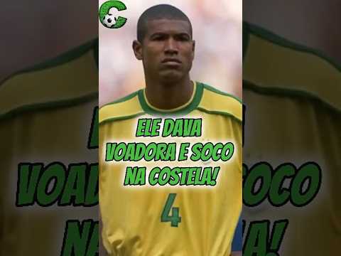Paulo Nunes relembra o dia em que Júnior Baiano acariciou a sua face #futebol