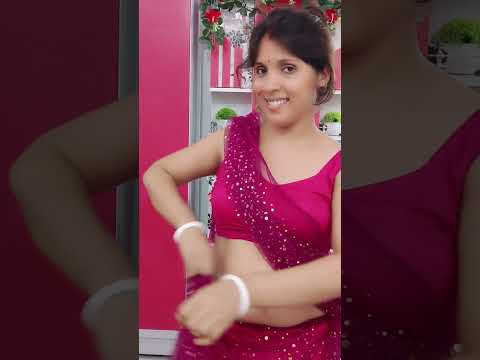 Ai shareete amake kemon lagche janao friends 0121062025