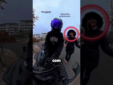 Ela decidiu se vestir como um MOTOQUEIRO...