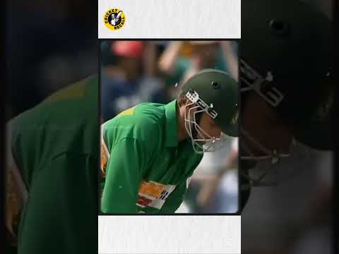 Waqar Younis Bowled Out Middle Stump #cricket #waqaryounis