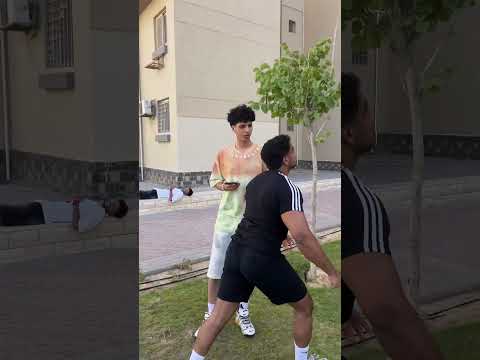 لما يكون نظرك ضعيف ورايح تتخانق 😂😂😂 #foryou #comedy #germany