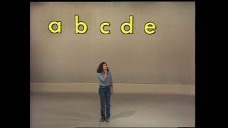 0747 - Maria & the Alphabet 