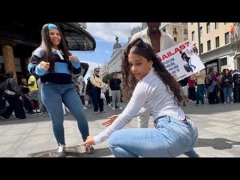 ”¡Imposible No Mirar! El Arte de Bailar de estas GEMELAS CUBANAS 🇨🇺   Te Dejará Loco”  SALSA