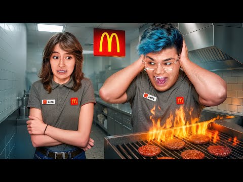 TRABAJAMOS en un MCDONALD'S 😱🍔 | Zona Fugaz