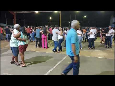 Vamos dança #roça #vidanaroça #agro #minasgerais #vidareal #brasil #mulherbonita #mudança