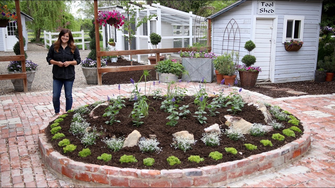 Planting up Our Brick Circle Patio Area!