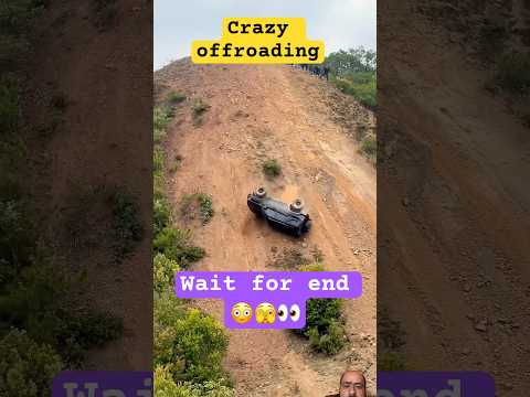 Dangerous offroading #offroad #offroading #car #carlover  #youtubeshorts #toyotahilux #ford