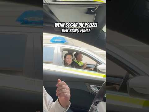 Wenn #gianna läuft gibt’s kein Halten mehr, auch nicht für die #polizei 😅😎 #110 #gutelaune