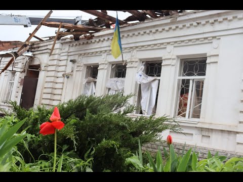 Росіяни вбили двох жінок – поліція задокументувала наслідки ворожого обстрілу міста Куп'янськ