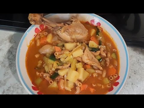 caldo de pollo con sopa Aguada