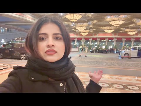 VLOG : Travelling To Macao /Hong Kong | Day 1 in Macau Venetian | My 10th Solo Trip |Nidhi Chaudhary