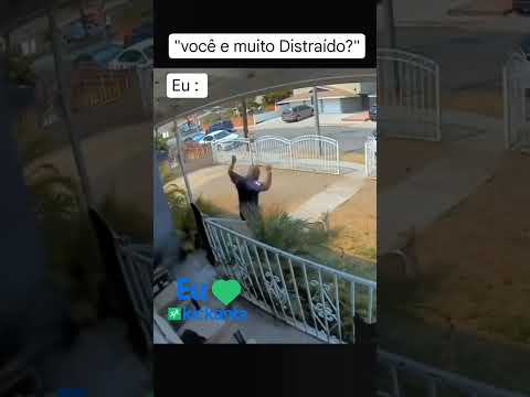 Quem aí é distraído também??