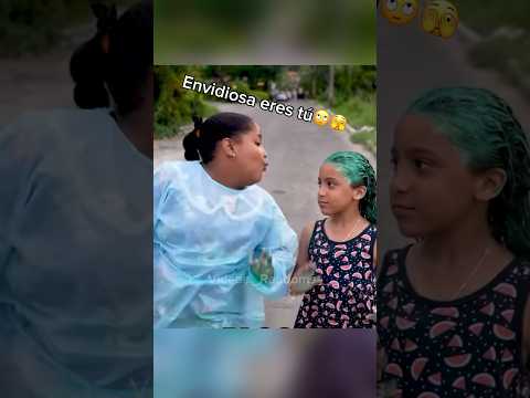 LUCIANA Y NAVILA SE PELEAN POR EL PELO VERDE ???