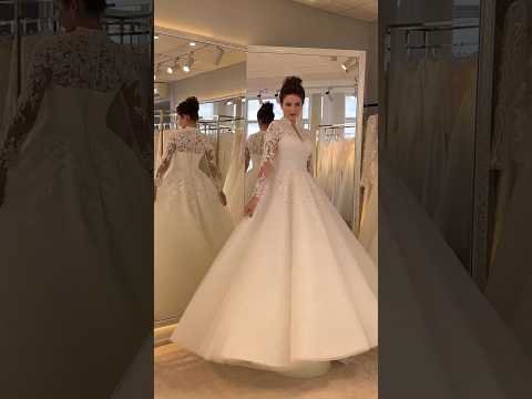 Vestido de Noiva com renda e Mangas Lindíssimo #vestidosdenoiva #noivas #vestidos