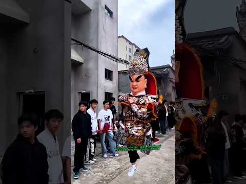 中國傳統習俗福建福州厚福遊神，高大黑色馬伕開路彈跳，男孩馬伕訓練變身，帶來福氣滿滿幸福平安 #历史 #傳承 #funny #推薦 #福建游神 #dance #新春快樂 #熱門 #文化故事 #傳統