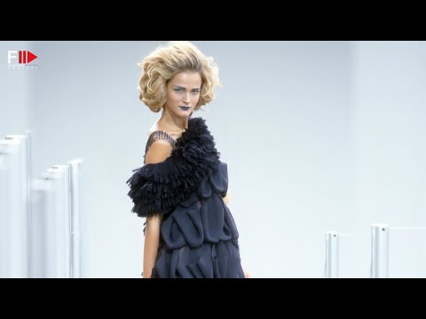 Exclusive | CHANEL Fall 2000 Couture at Piscine Keller in Paris - Fashion Channel