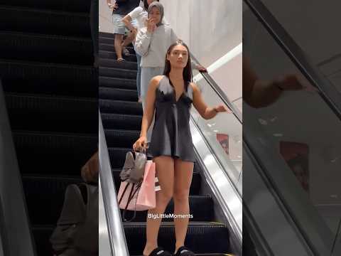 Influencer’s Style Shocks People at the Mall
