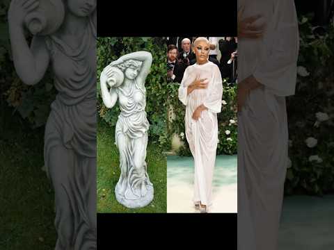 Doja Cat became a statue for the garden 😍😍😍 #fashion #celebrities #fashionstyle #dojacat