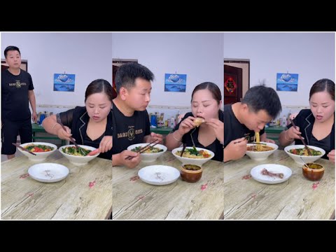 Funny eating and broadcasting
