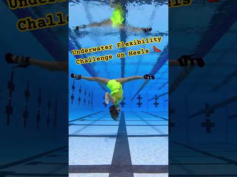 Underwater Flexibility Challenge on heels 👠 #underwater #flexibility #flexibilitychallenge