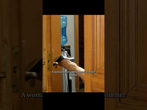 She must have cleaning disorder 🙂‍↔️#shortsfeed #movie #shortvideo #phobia #clips #cleaningtips