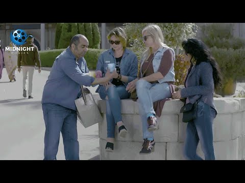 شاف صاحب عمره بييع كوبايات في الشارع .. بشتغل بدل لما اشحت .. شوفوا عمل معاه ايه