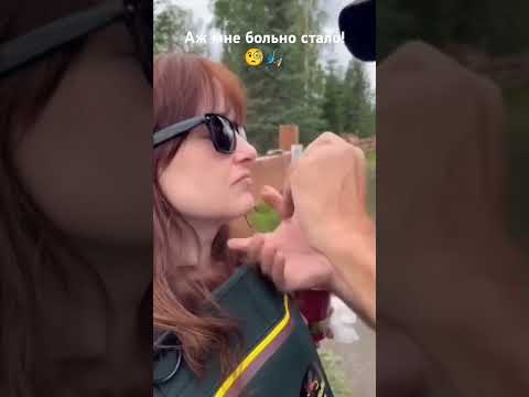 На это даже смотреть больно! 🧐 бедная женщина🐟🎣 #рыбалка #крючок #самоподсечка